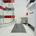 55 شقة