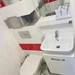 55 شقة *